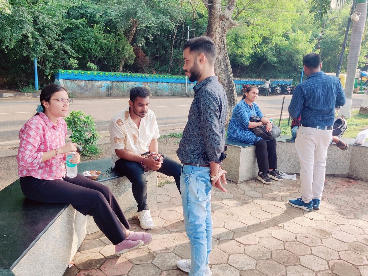 Informal group conversation practice outdoors